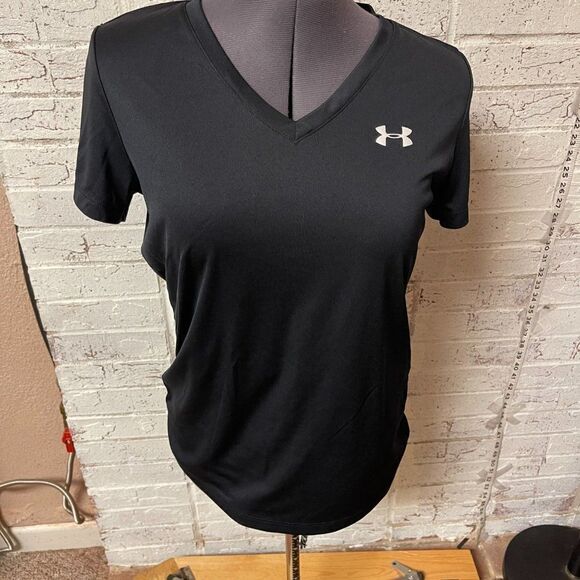 Under Armour Heat Gear Black V Neck Athletic Shirt Small - Picture 2 of 9